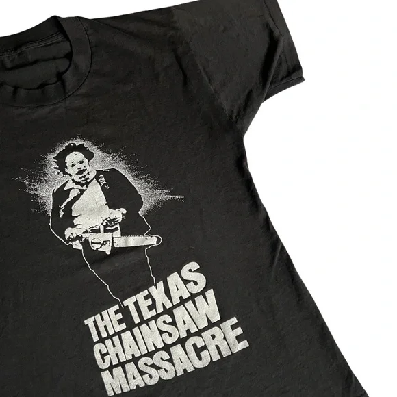 Vintage 80s Texas Chainsaw Massacre T-Shirt - Picture 2 of 8